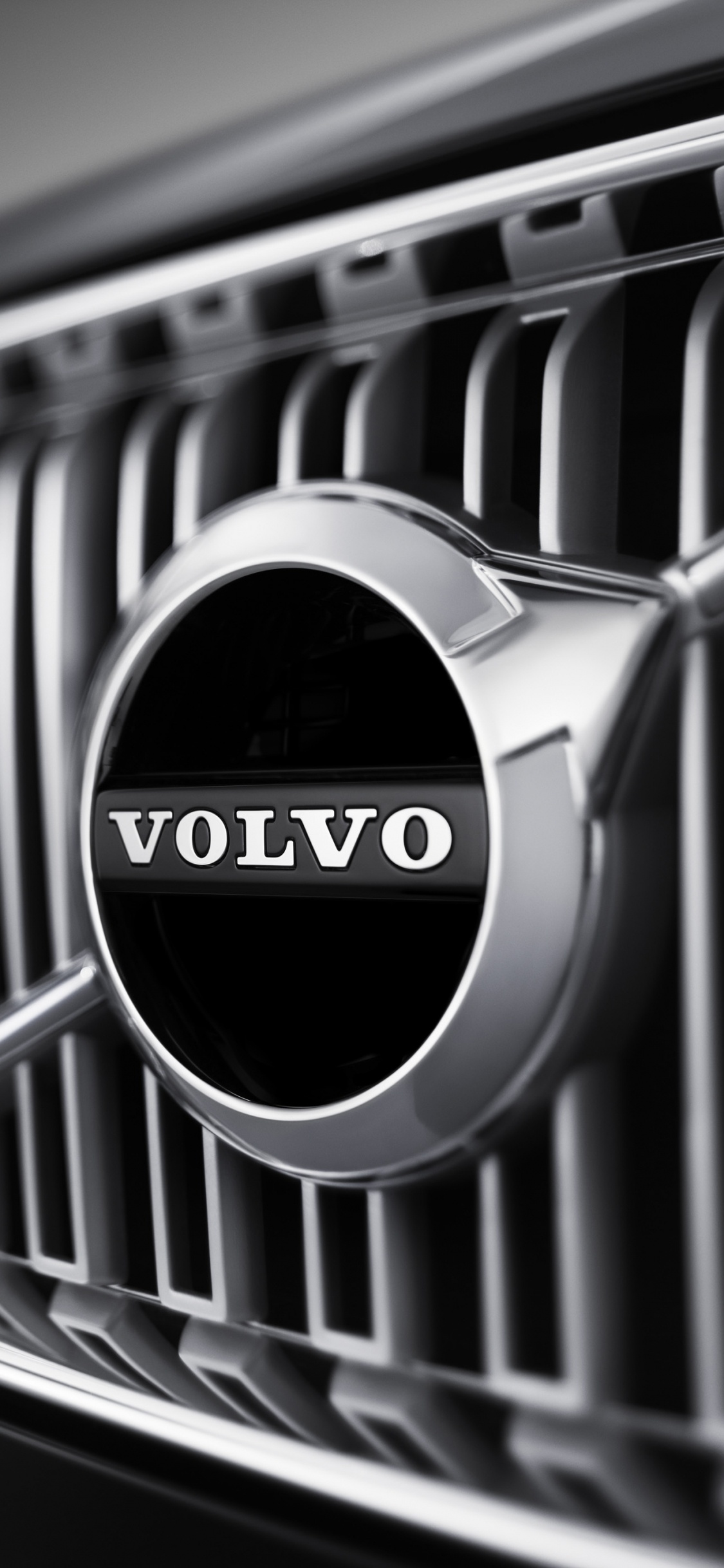 Обои компания volvo, Автомобили Volvo, авто, решетка, черный и белый в разрешении 1125x2436