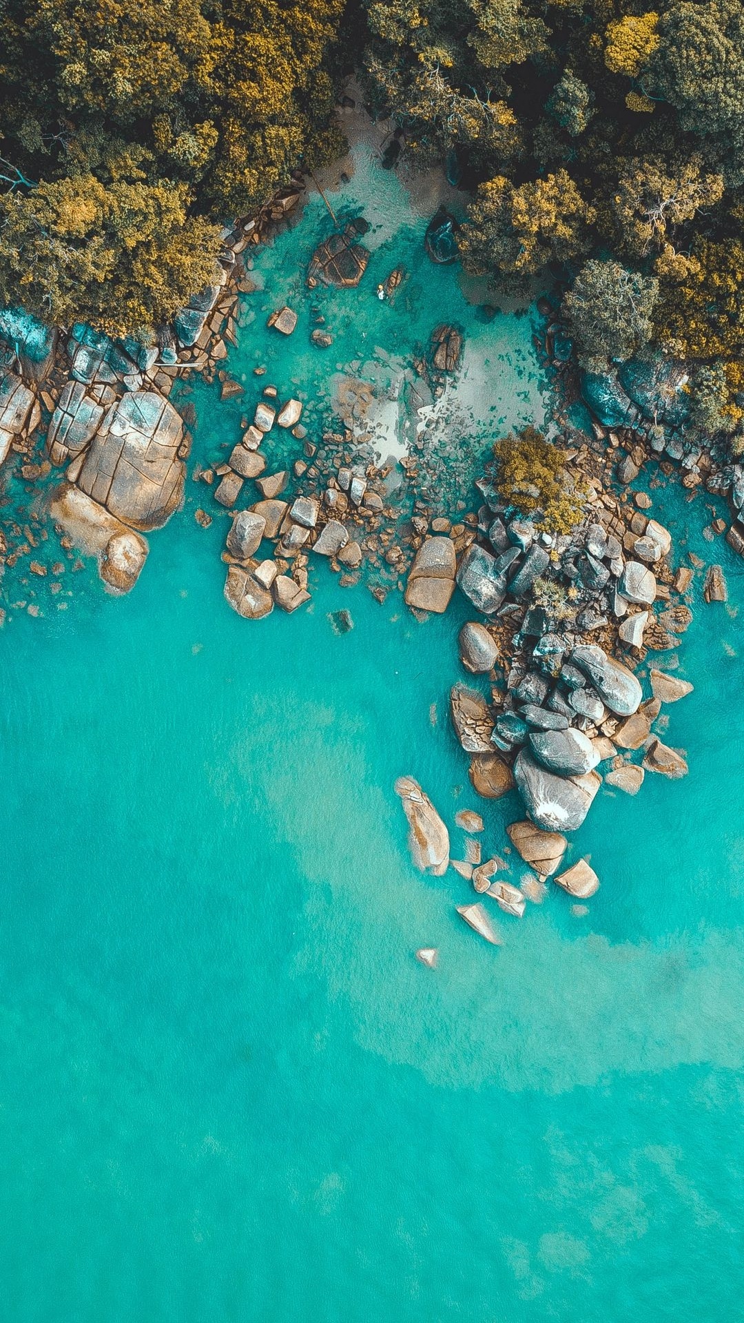 Обои вид с воздуха на побережье, море, побережье, вода, гидроресурсы в разрешении 1080x1920