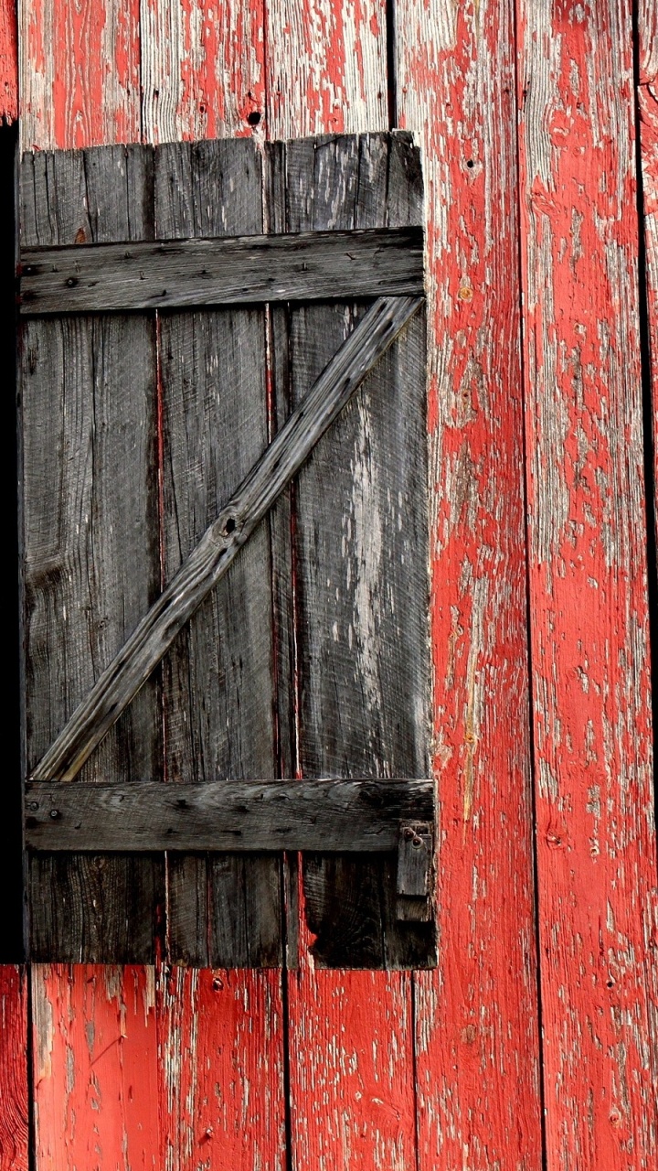 Обои дверь, амбар, красный цвет, стена, кирпич в разрешении 720x1280