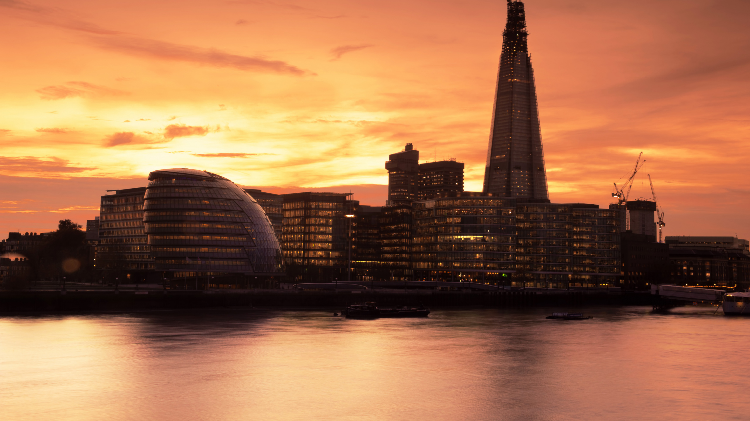 Обои река темза, закат, город, городской пейзаж, линия горизонта в разрешении 2560x1440
