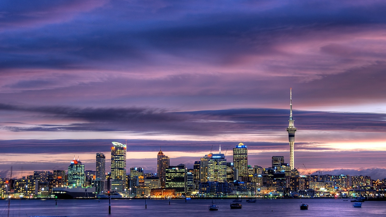 Обои городской пейзаж, город, ориентир, линия горизонта, городской район в разрешении 1280x720