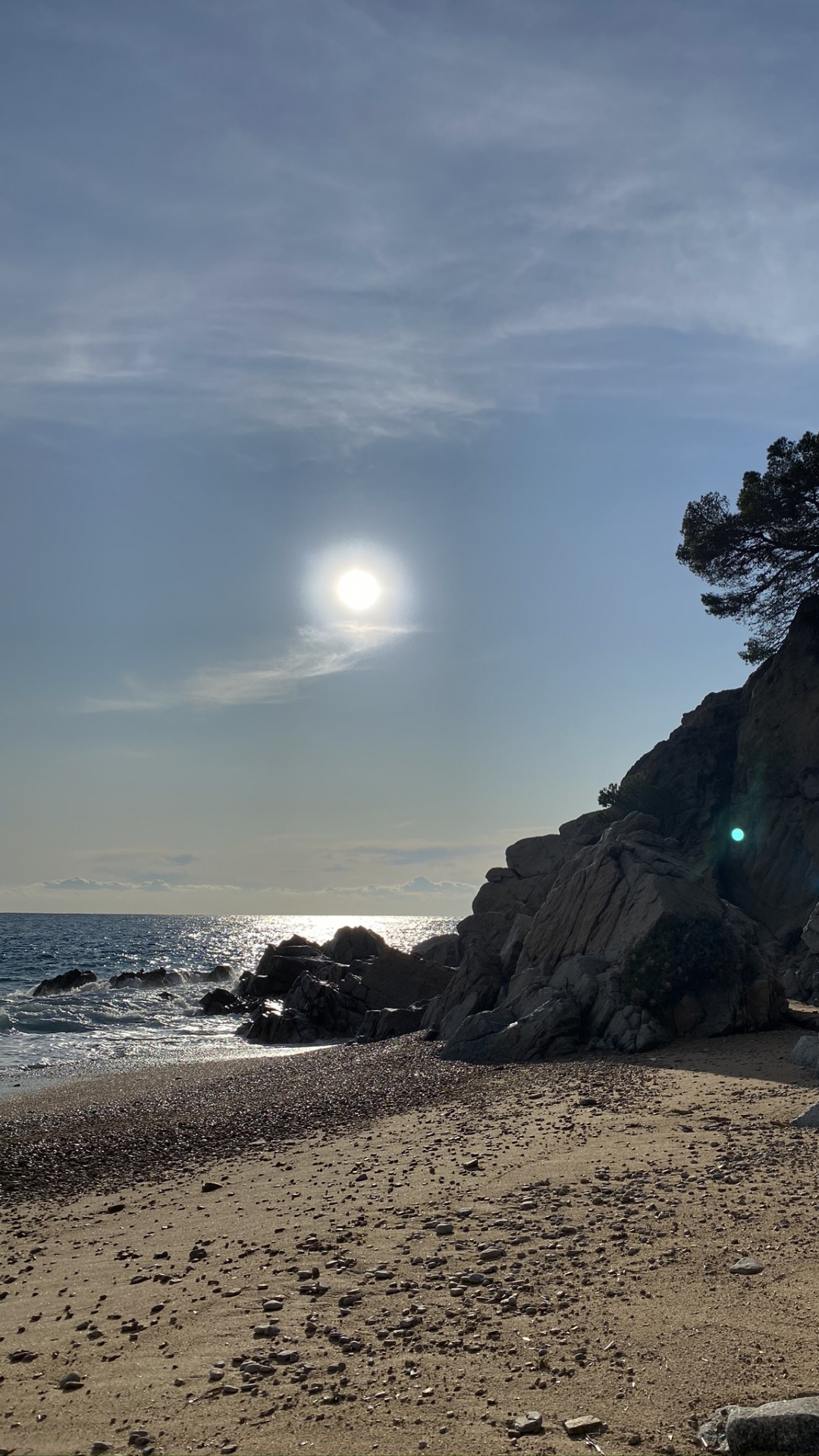 Обои море, астрономический объект, рок, побережье, берег в разрешении 1080x1920