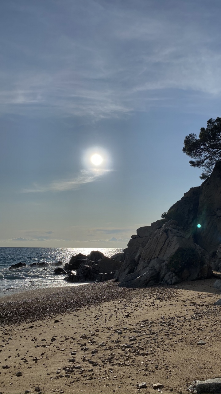 Обои море, астрономический объект, рок, побережье, берег в разрешении 720x1280