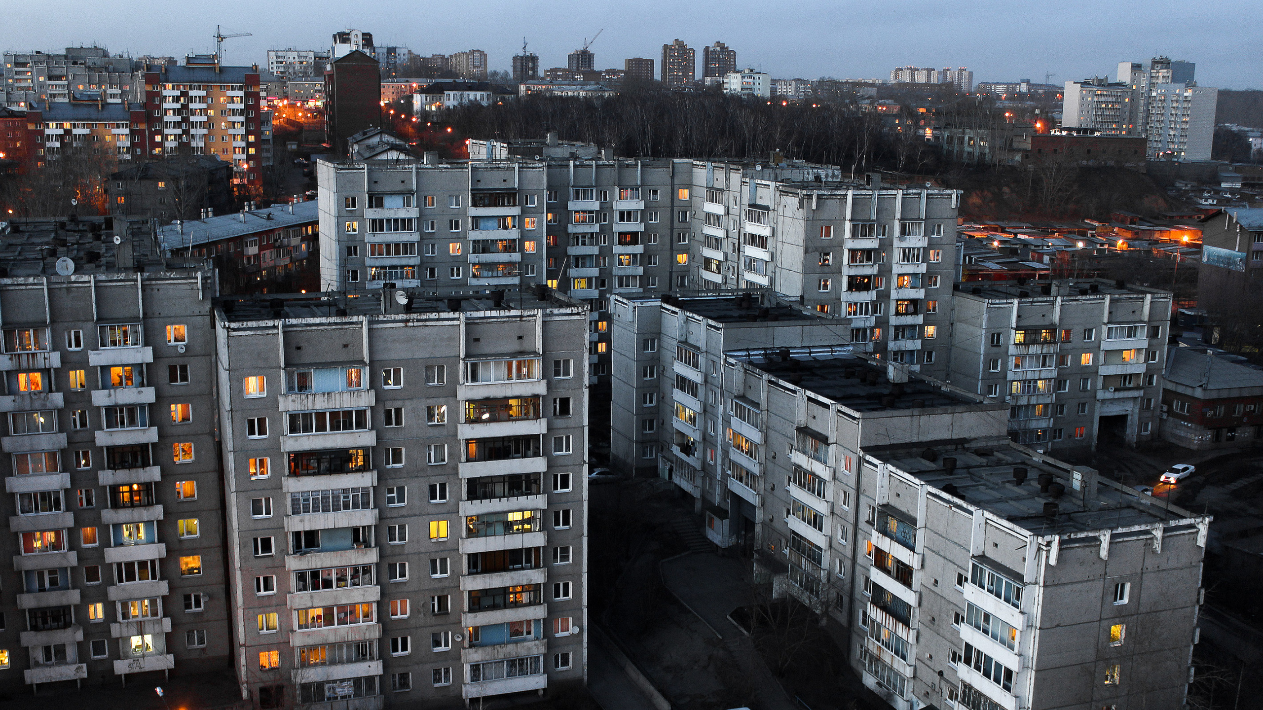 Обои Россия, здание, городской район, метрополия, город в разрешении 2560x1440