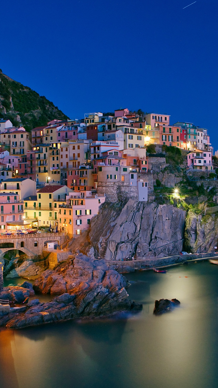 Обои побережье, море, городок, мыс, туризм в разрешении 750x1334