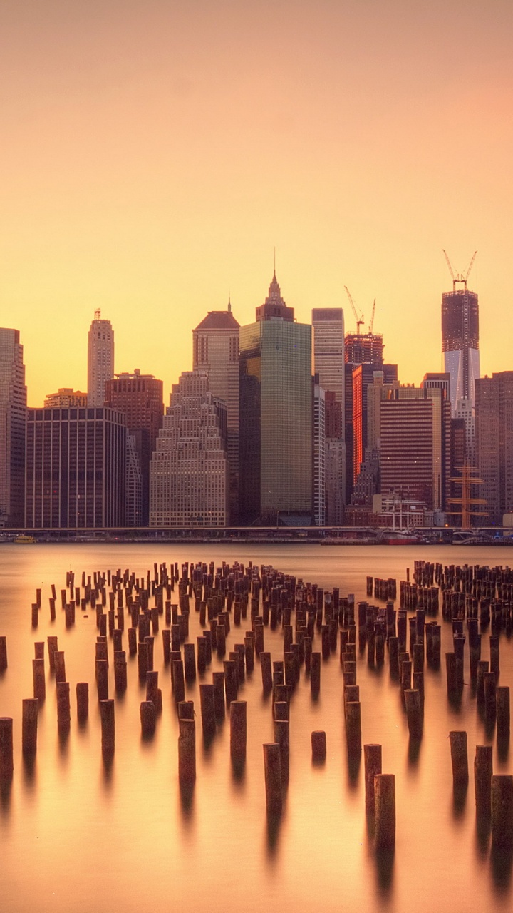 Обои городской пейзаж, город, линия горизонта, отражение, метрополия в разрешении 720x1280