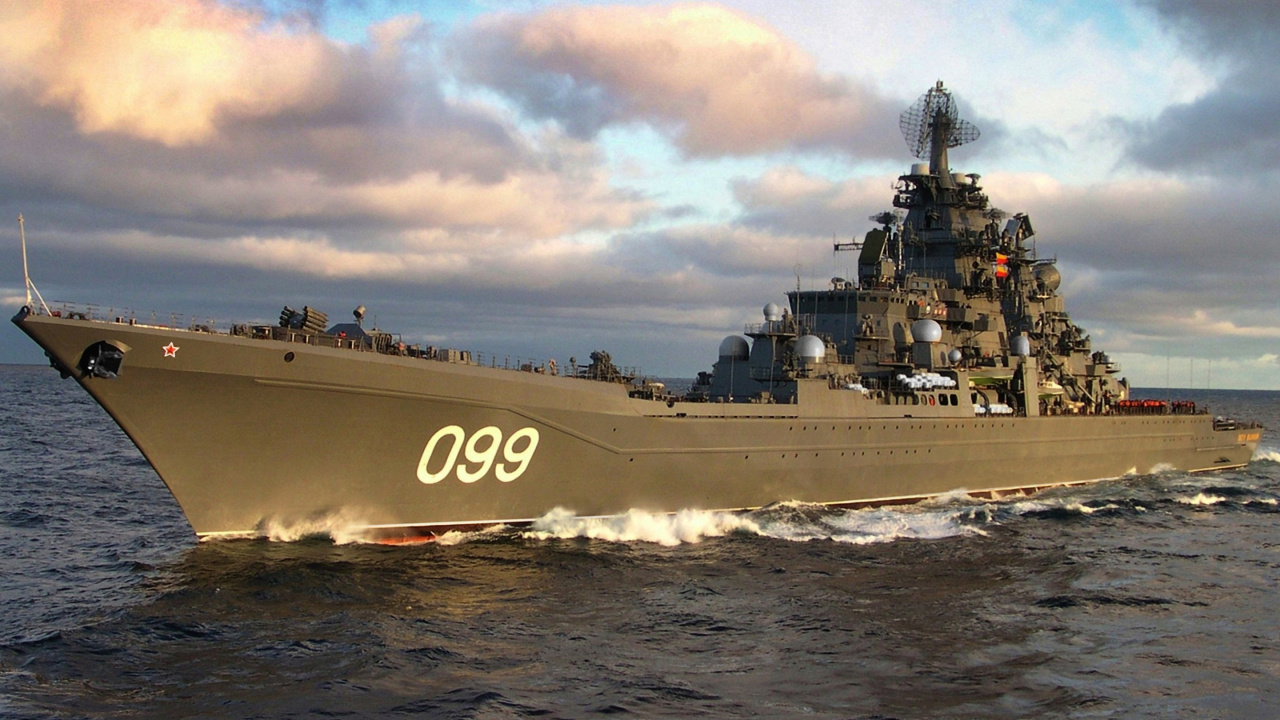 Обои Russian battlecruiser Pyotr Velikiy, крейсер, военный корабль, Линкор, тяжелый крейсер в разрешении 1280x720