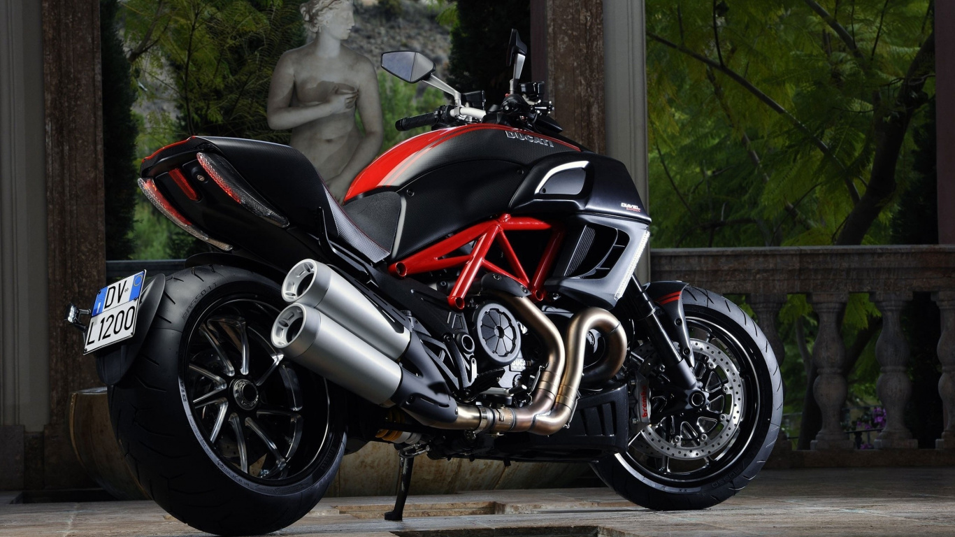 Обои ducati, мотоцикл, спортивный мотоцикл, авто, обод в разрешении 1366x768