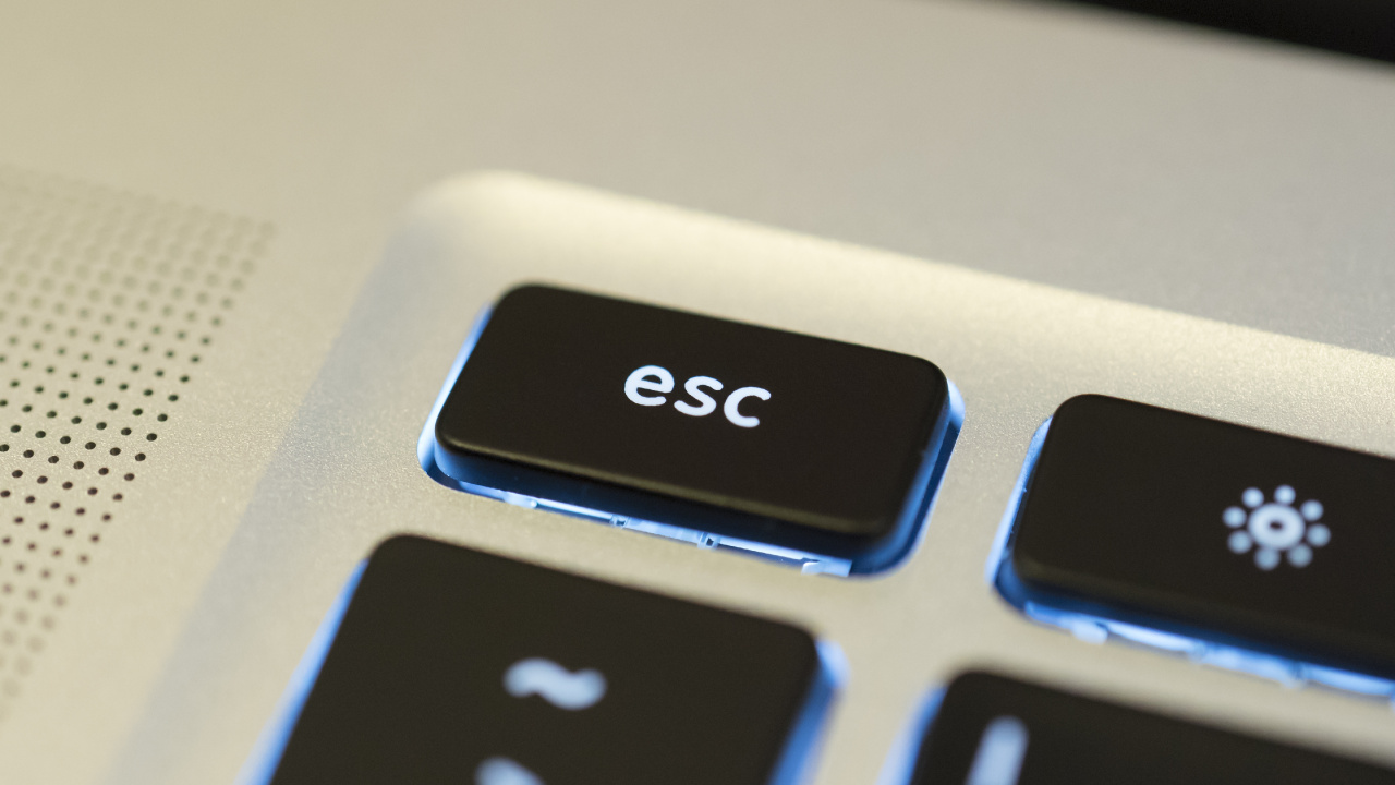 Обои Клавиша ESC, цифровая клавиатура, технологии, электронное устройство, гаджет в разрешении 1280x720