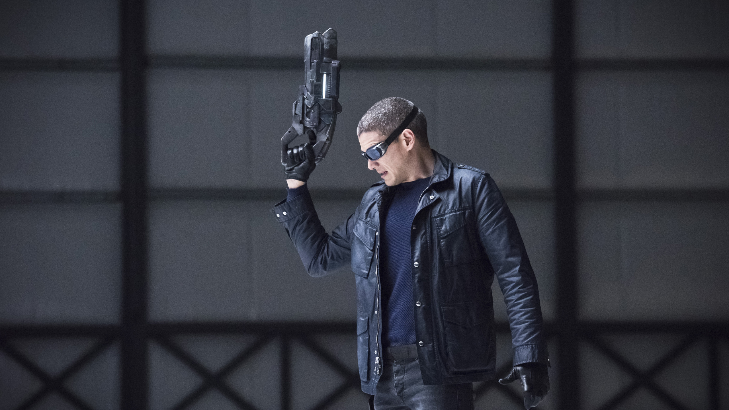 Обои вентворт Миллер, Капитан Холод, РСУ Легенды Завтрашнего Дня, Майкл Скофилд, куртка в разрешении 2560x1440