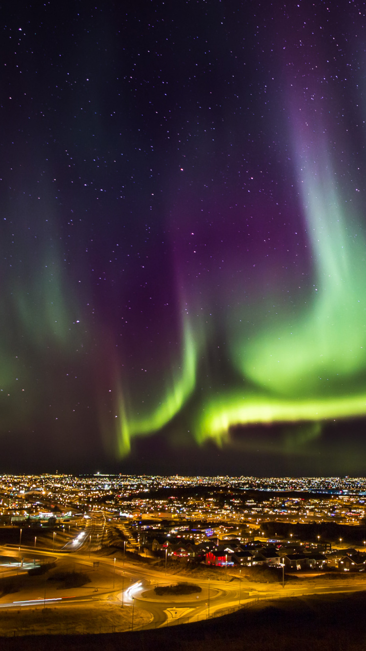 Обои Путеводитель по Исландии, путешествие, Аврора, природа, атмосфера в разрешении 750x1334