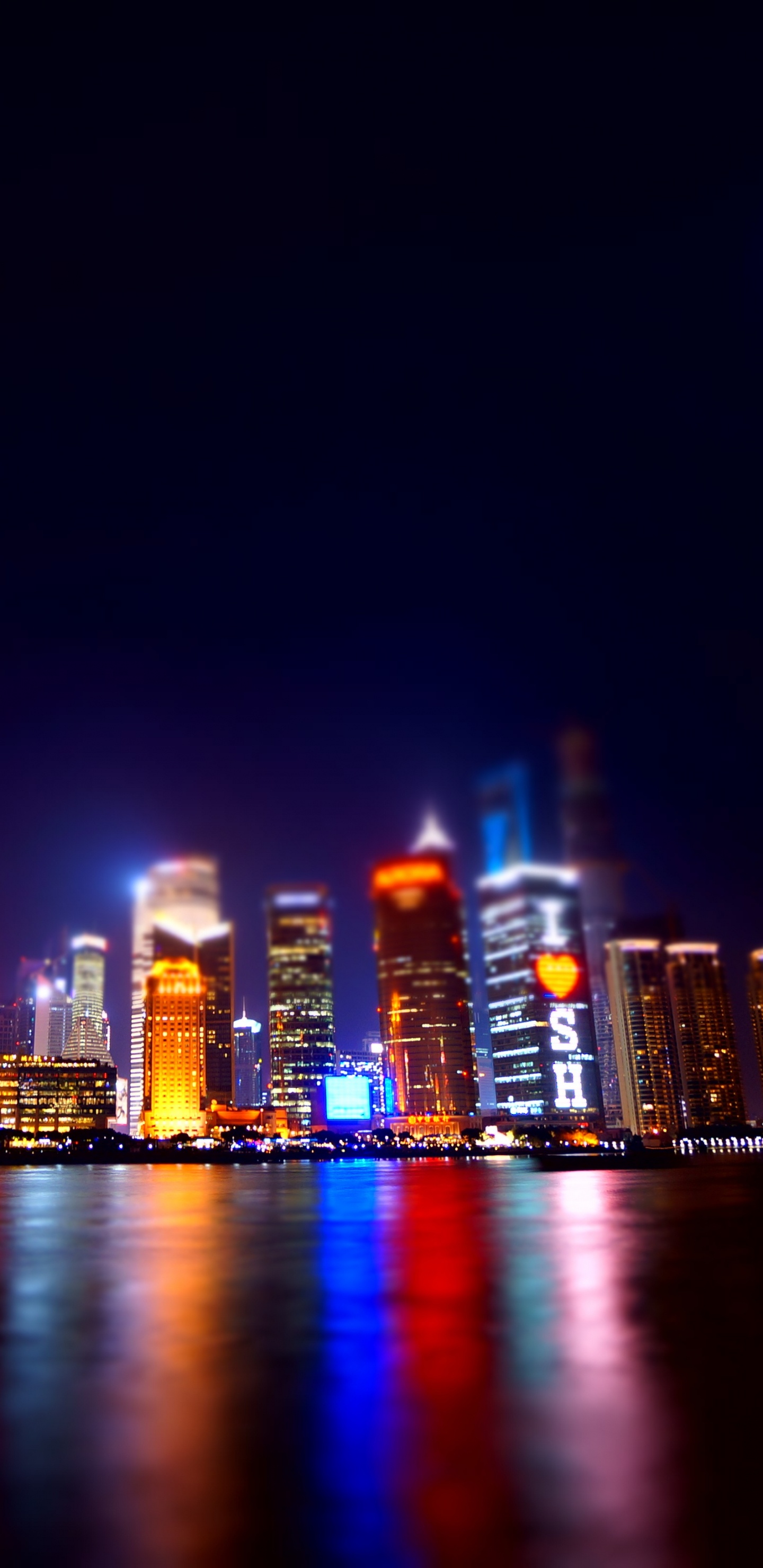 Обои набережная, ночь, городской пейзаж, город, метрополия в разрешении 1440x2960