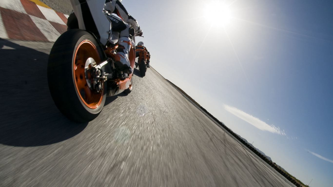 Обои экстремальный вид спорта, шина, мотоцикл, колесо, авто в разрешении 1366x768