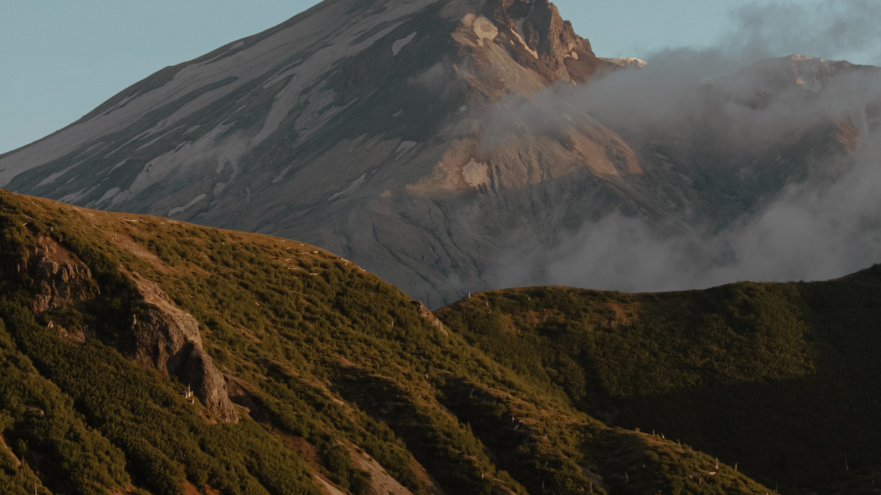 Обои дикая местность, холм, небо, горный хребет, нагорье в разрешении 1280x720