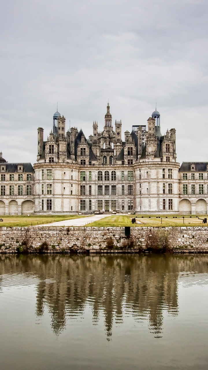 Обои замок, отражение, здание, водный замок, Chteau де Шантийи в разрешении 720x1280