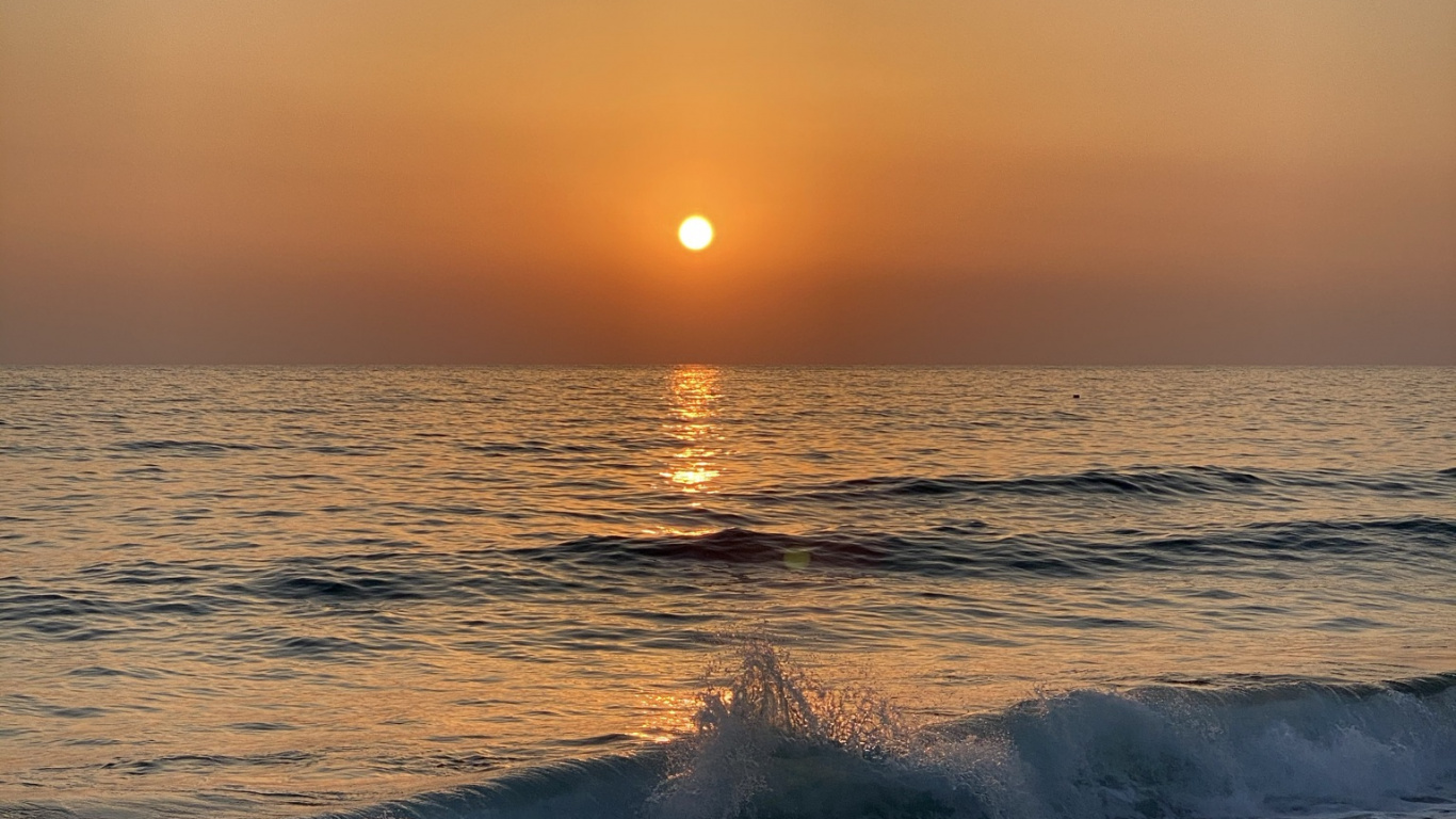 Обои море, Хотел, пляж, квартира, жилье в разрешении 1366x768