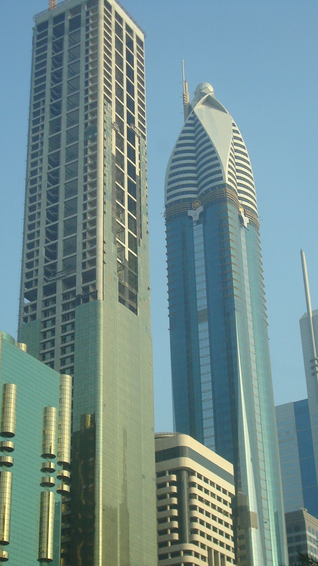 Обои Эмираты, небоскреб, башня, город, метрополия в разрешении 1080x1920