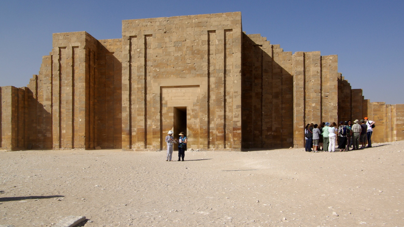 Обои погребальный комплекс Джосера, погребальный храм, египетская пирамида, пирамида, историческое место в разрешении 1366x768