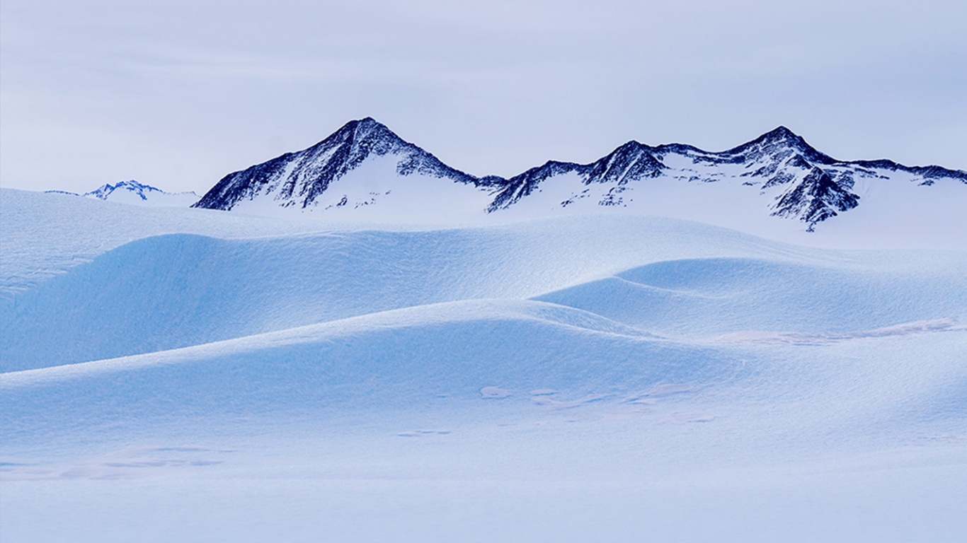 Обои вода, синий, склон, лазурный, горный хребет в разрешении 1366x768