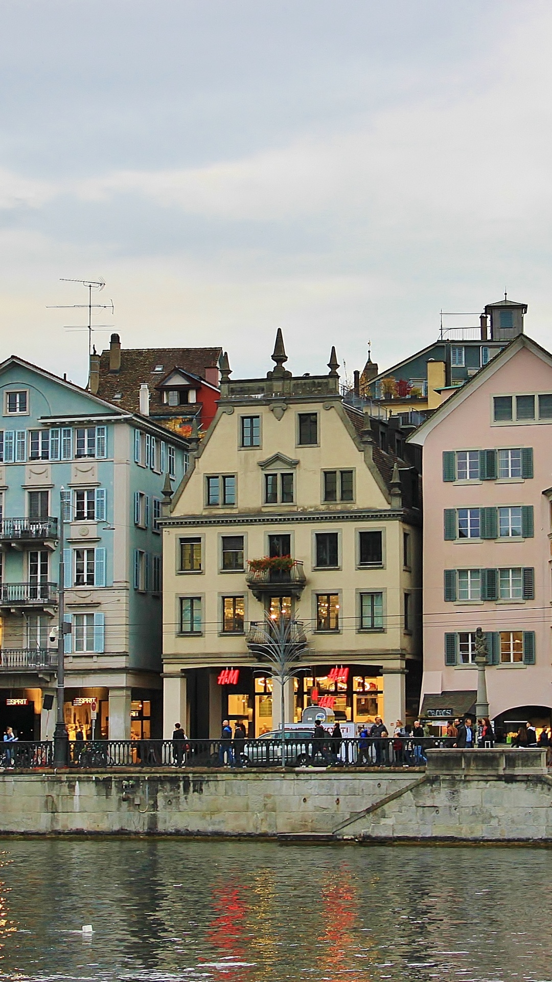 Обои Zrich, фасад, водный путь, городок, вода в разрешении 1080x1920