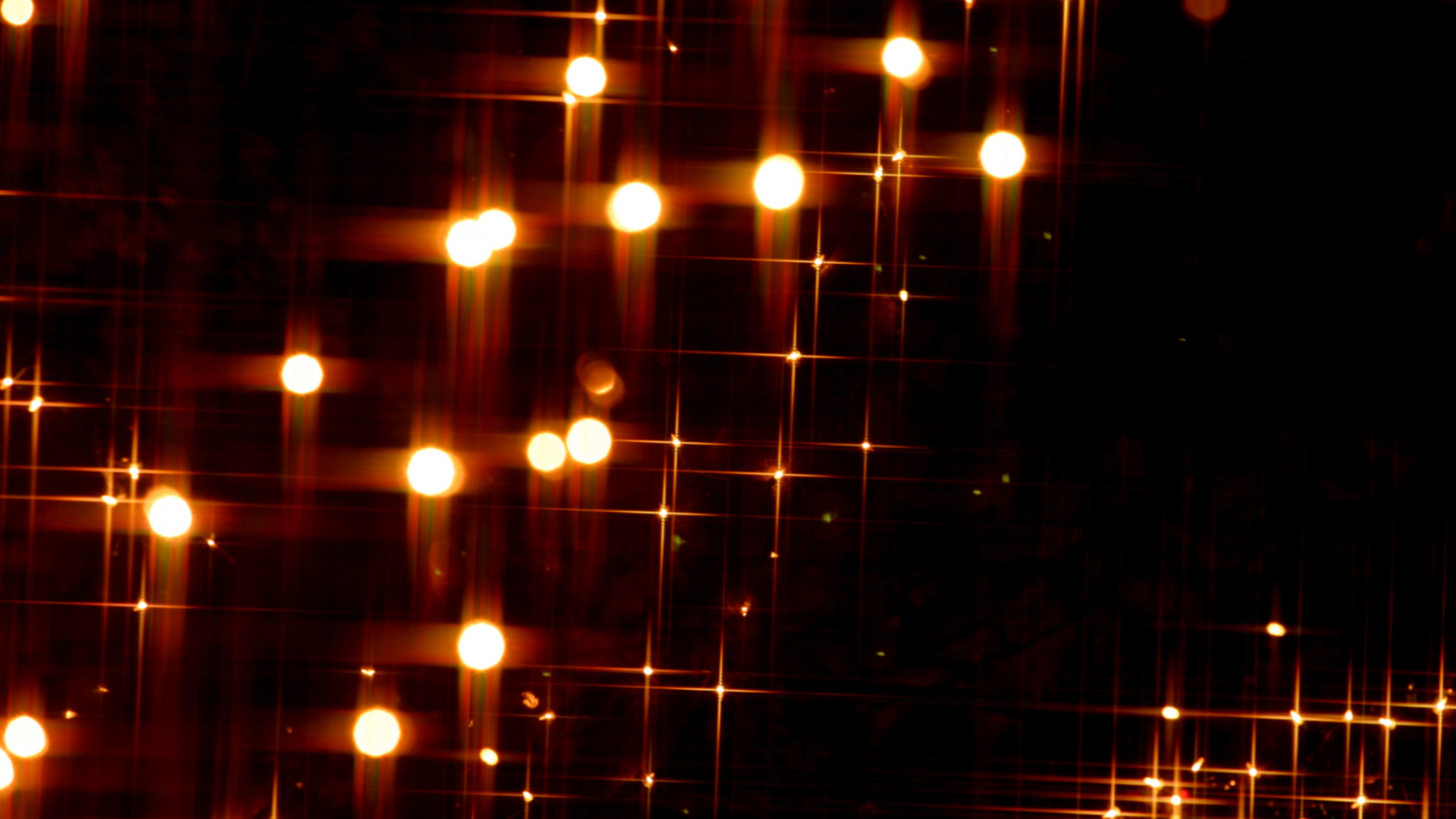 Огоньки сияют. Радужные блики в воде. Новогодние огни. Новогодние огни. Огоньки сияют.