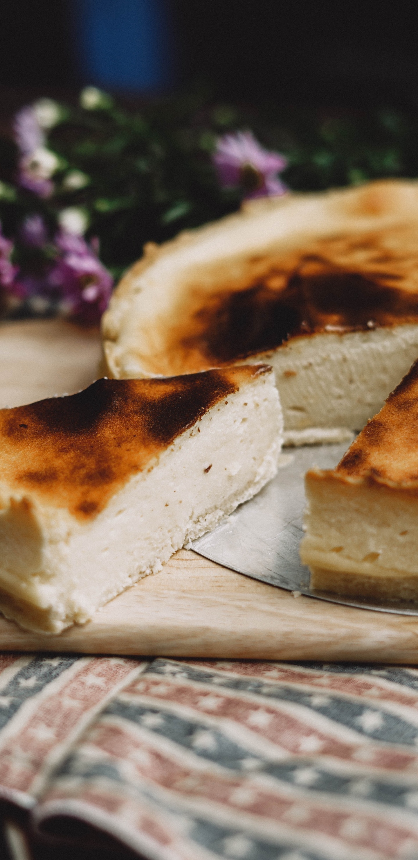 Обои ватрушка, блюда, пища, ингредиент, хлебобулочные изделия в разрешении 1440x2960