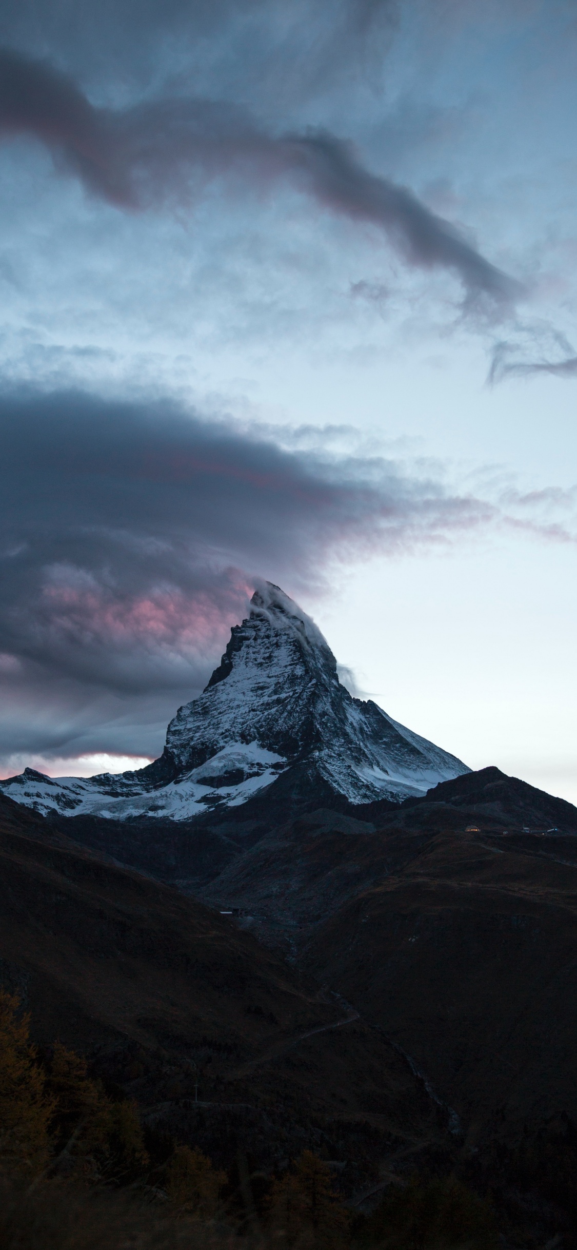 Обои гора, саммит, природа, облако, атмосфера в разрешении 1125x2436