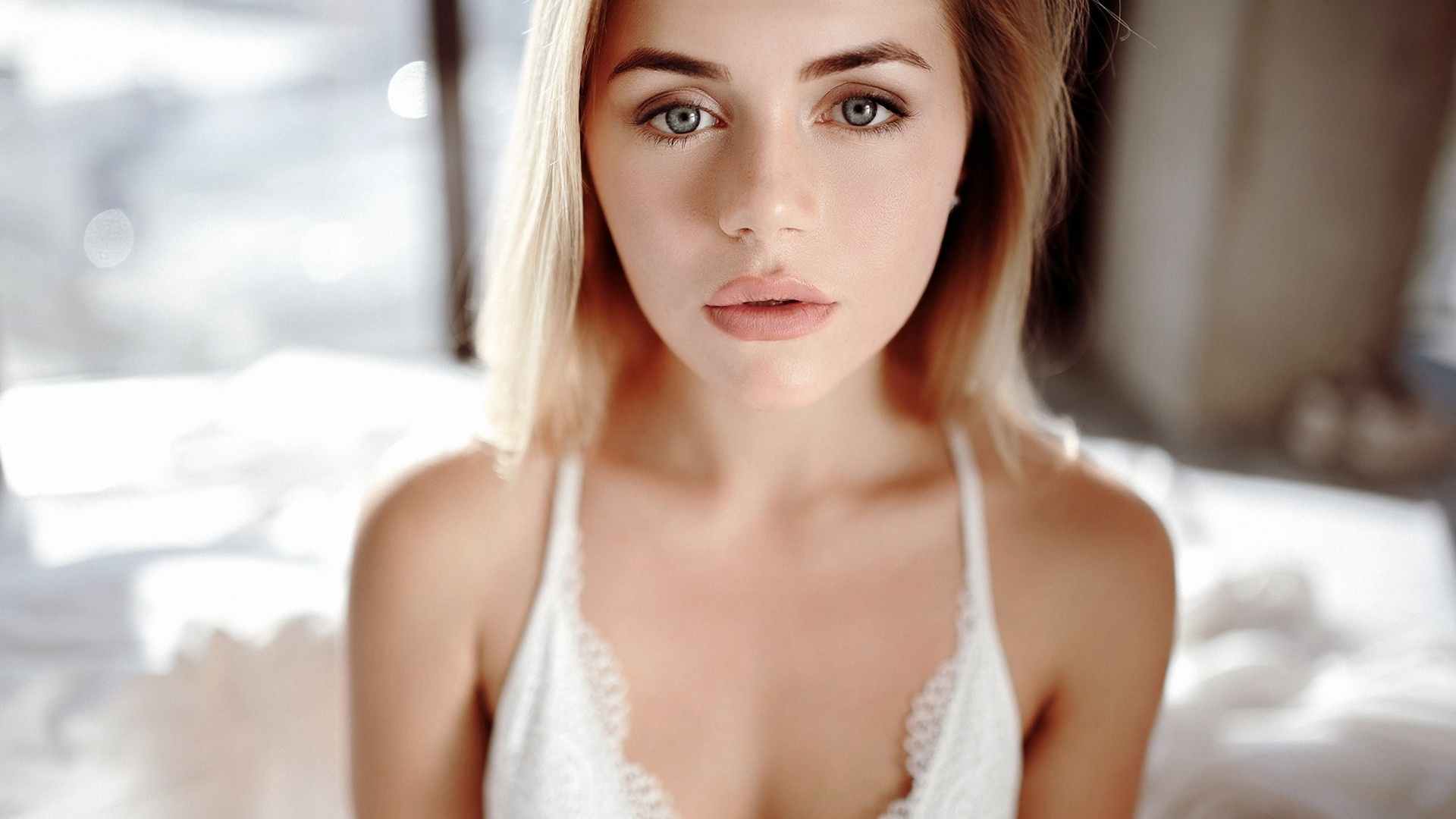 Обои портрет, блондин, волосы, лицо, красота в разрешении 1920x1080