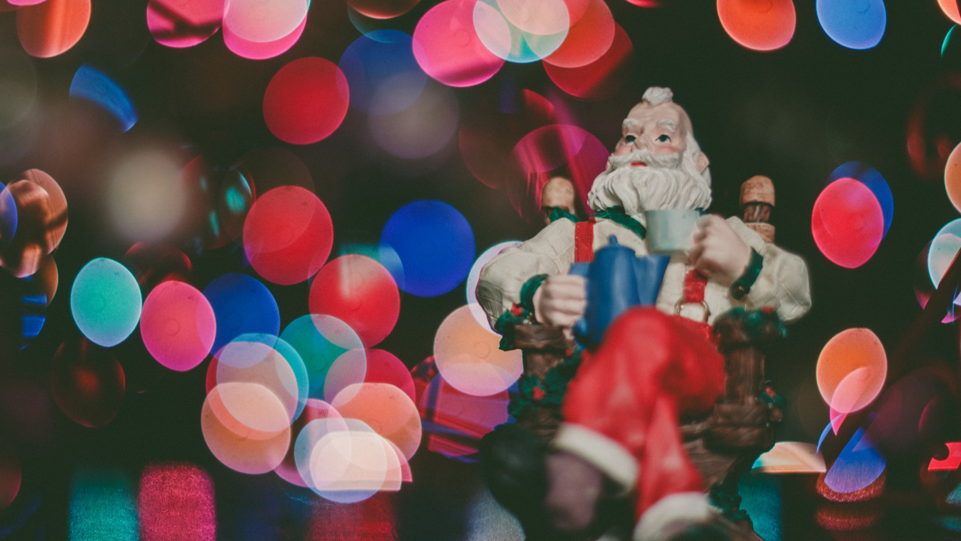 Обои Рождественский день, Санта-Клаус, Рождество и курортный сезон, Рождественские украшения, елка в разрешении 1920x1080