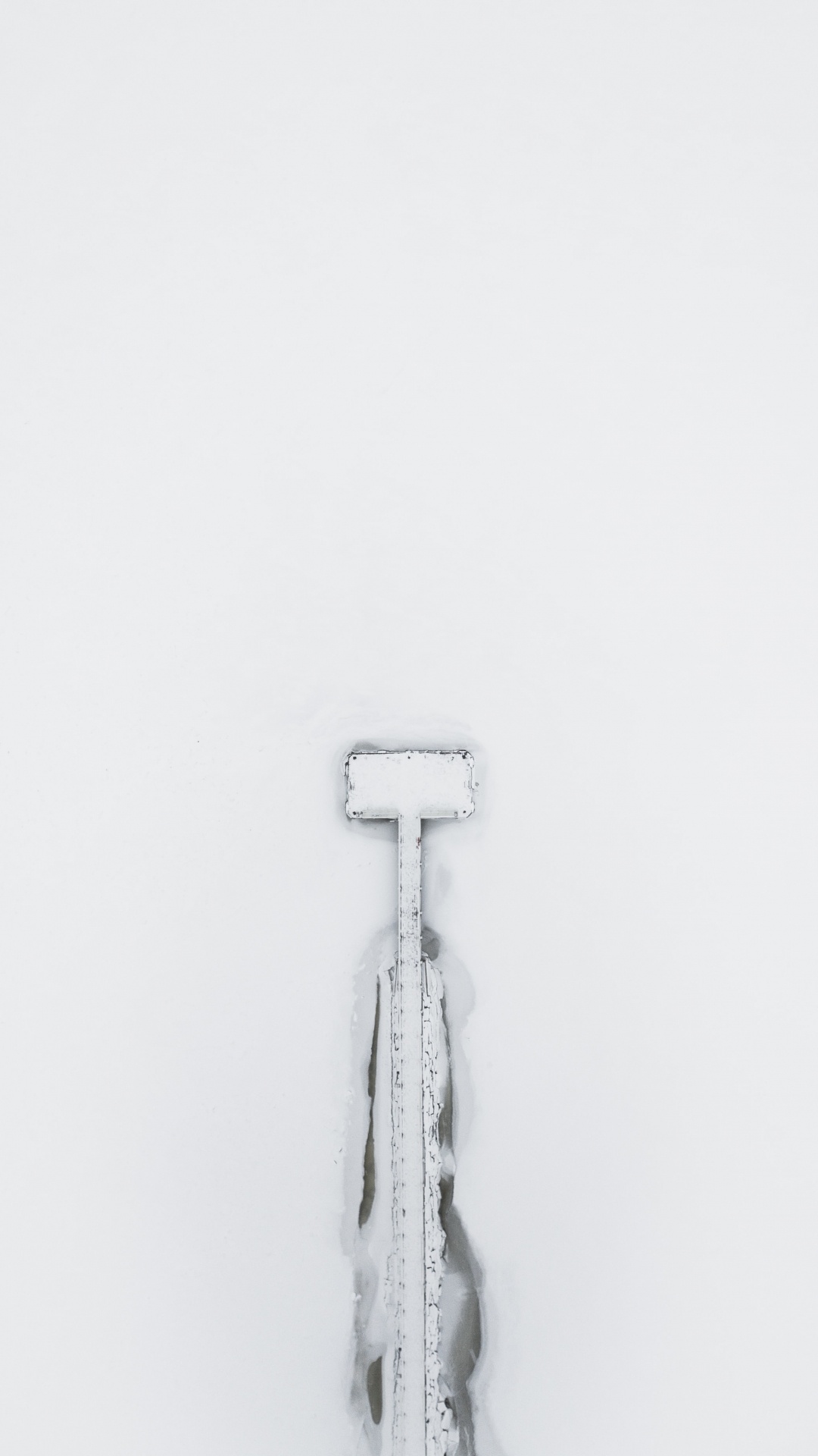 Обои ювелирные изделия, белые, стена, модный аксессуар, металл в разрешении 1080x1920