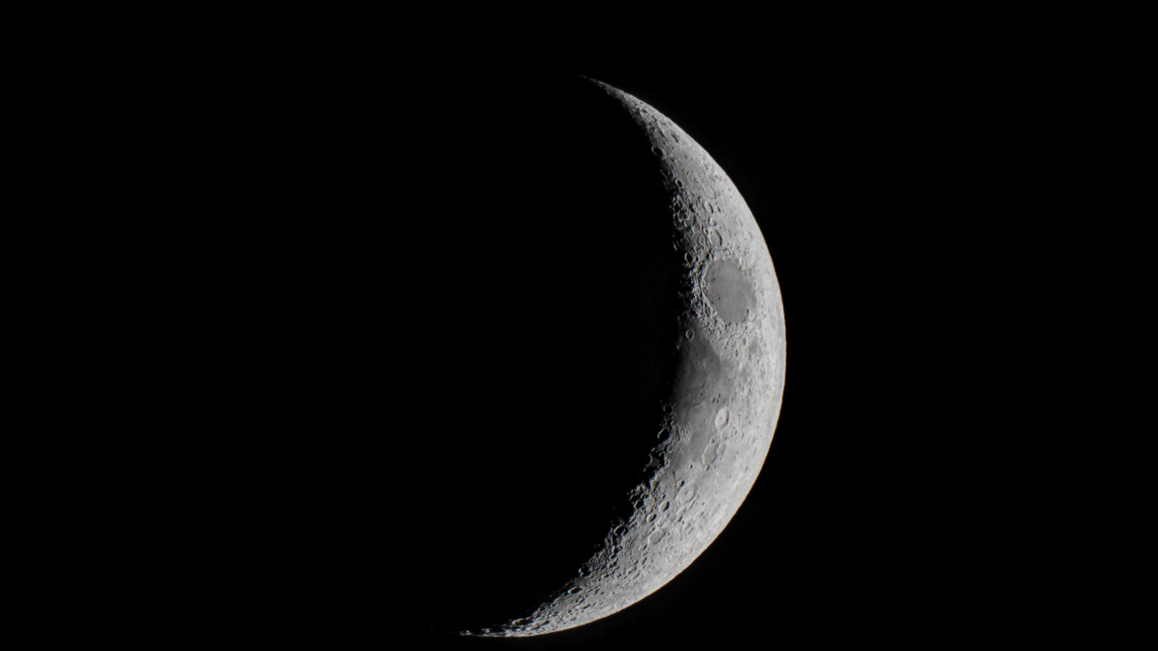 Обои 4-й день после новолуния, луна, Лунная фаза, полумесяц, Венера в разрешении 1280x720