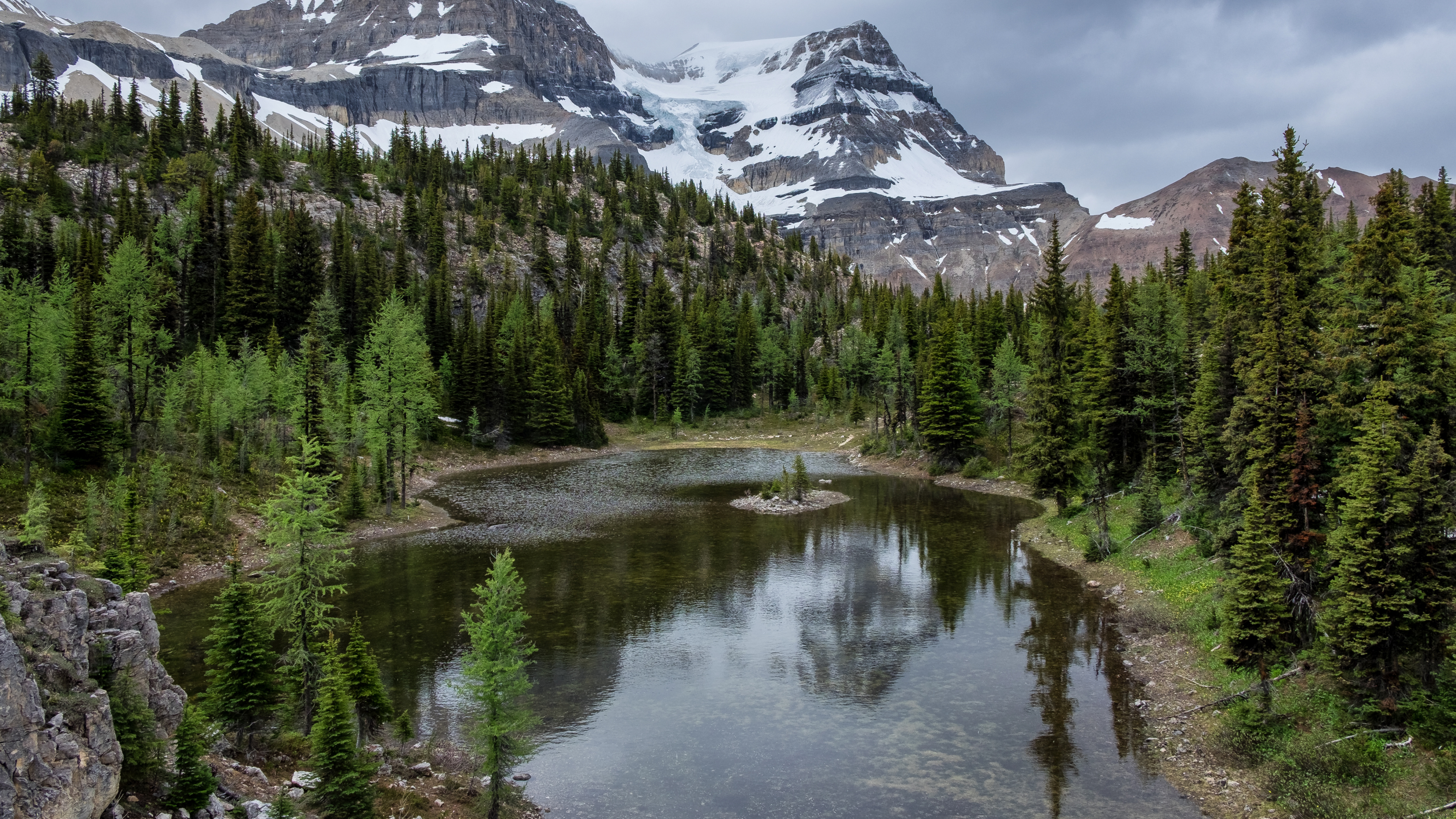 Обои дикая местность, вода, облако, гора, растение в разрешении 3840x2160