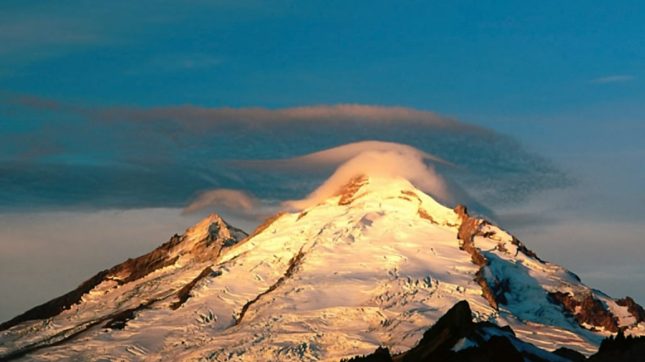 Обои прощение, гора, облако, арт, горный хребет в разрешении 1280x720