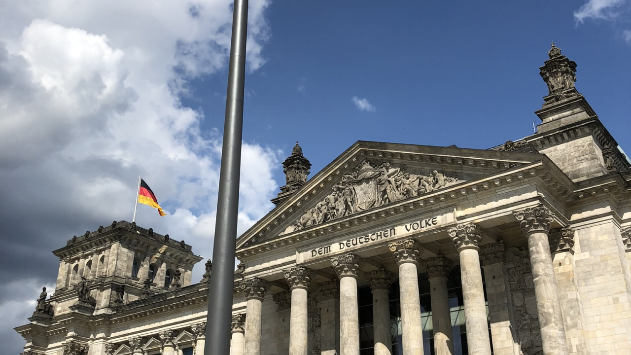 Обои Берлин, Германия, здание Рейхстага, памятник, достопримечательность в разрешении 1280x720