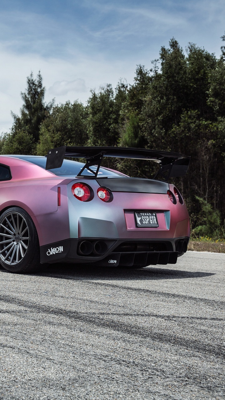 Обои авто, спорткар, Ниссан, колесо, обод в разрешении 720x1280