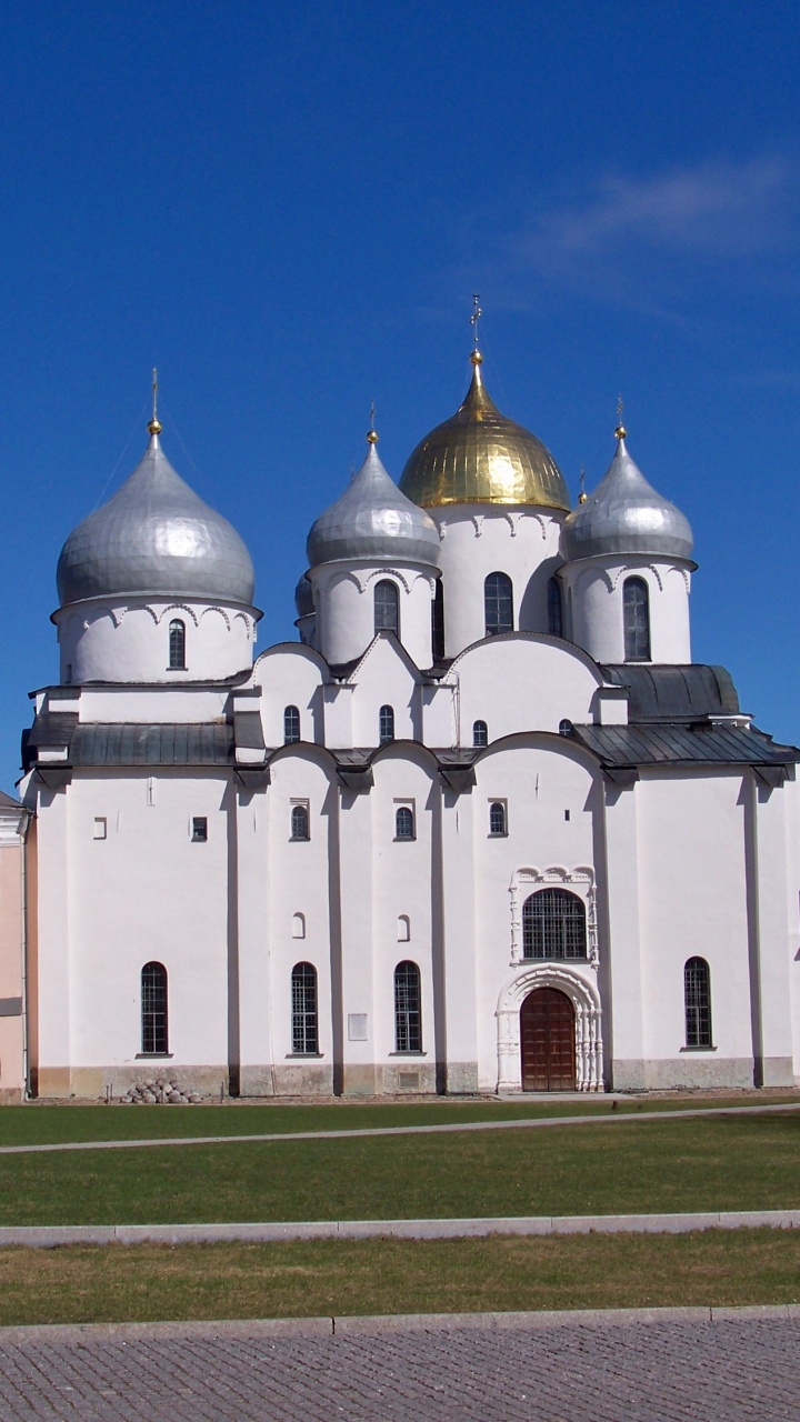 Обои собор, ориентир, здание, место поклонения, классическая архитектура в разрешении 720x1280
