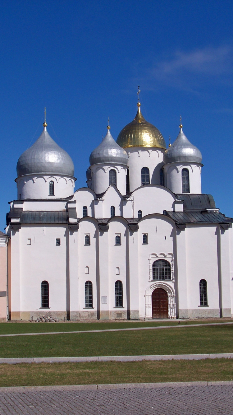 Обои собор, ориентир, здание, место поклонения, классическая архитектура в разрешении 750x1334