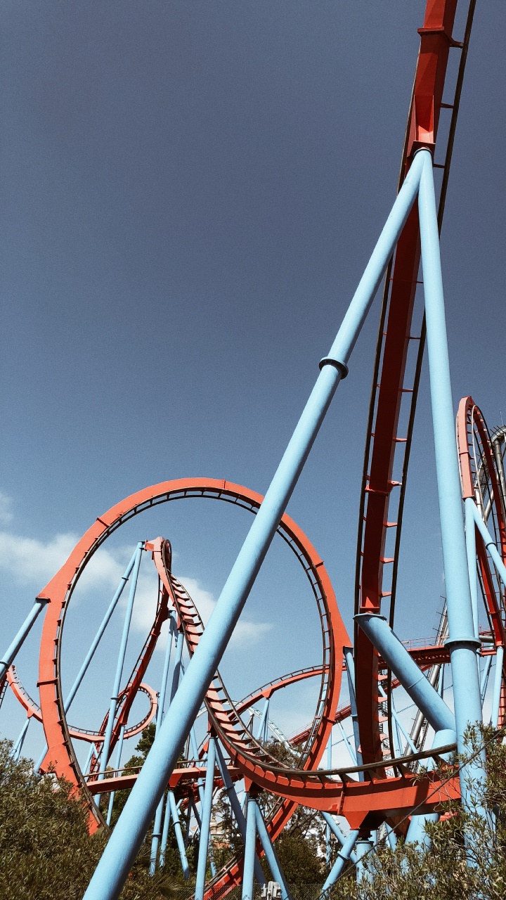 Обои горки, достопримечательность, парк развлечений, природа, дневное время в разрешении 720x1280