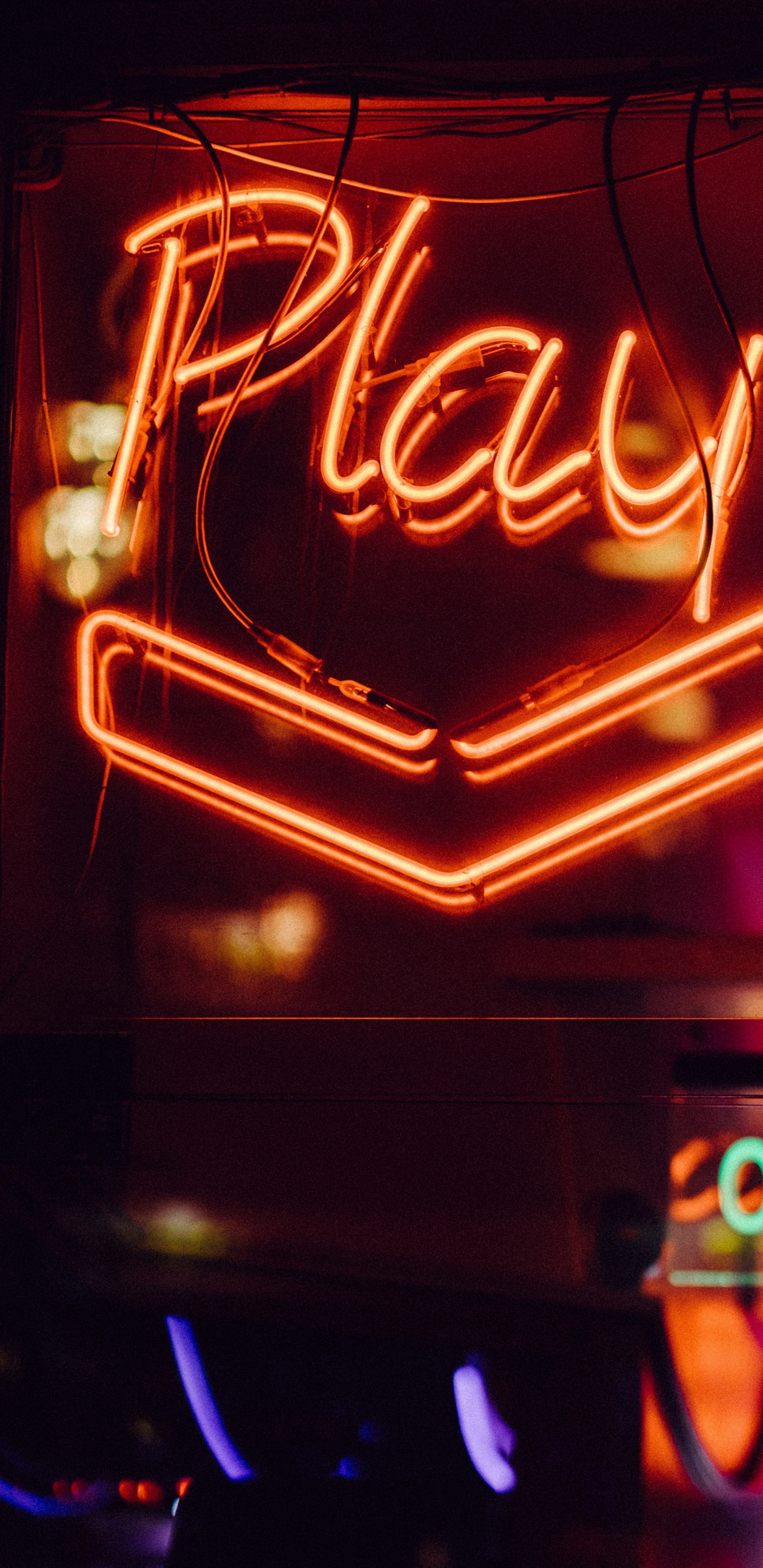 Обои оранжевая неоновая эстетика, неон, неоновая вывеска, свет, красный цвет в разрешении 1440x2960