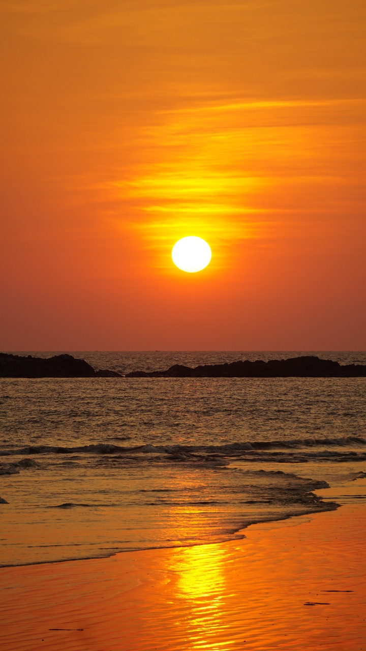 Обои горизонт, Водитель ЧВ Бали, закат, восход солнца, солнце в разрешении 720x1280