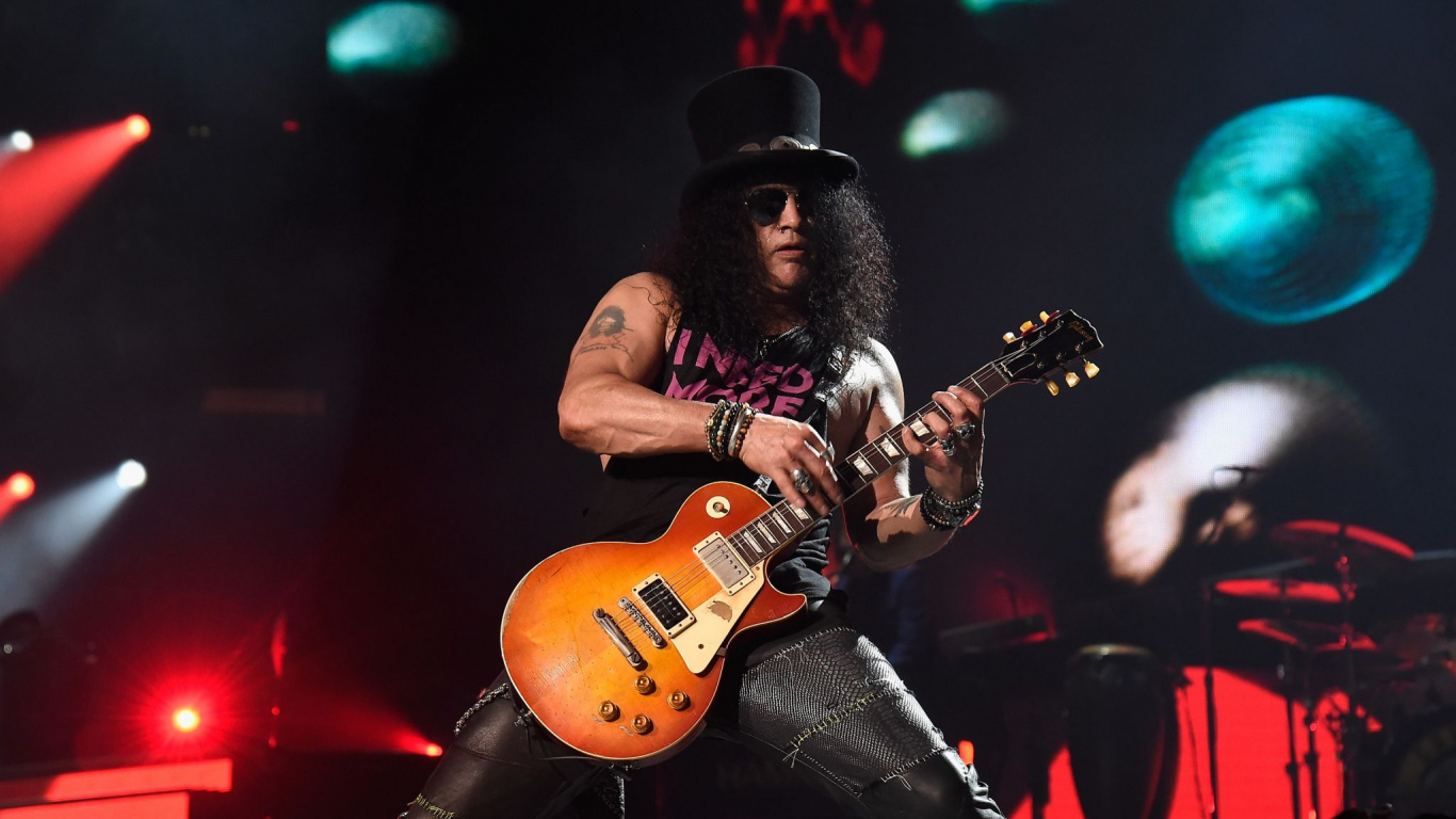 Обои Guns N Roses, гитара, гитарист, Представление, музыкант в разрешении 1366x768