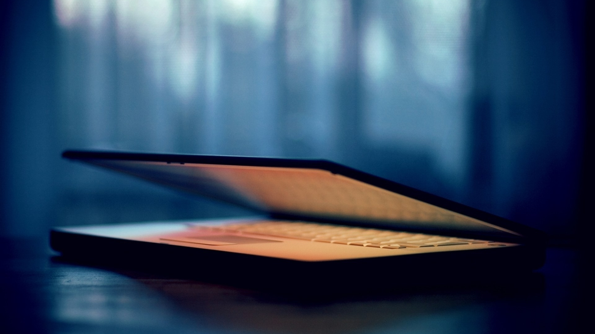 Обои синий, свет, линия, устройство отображения, клавиатура компьютера в разрешении 1920x1080