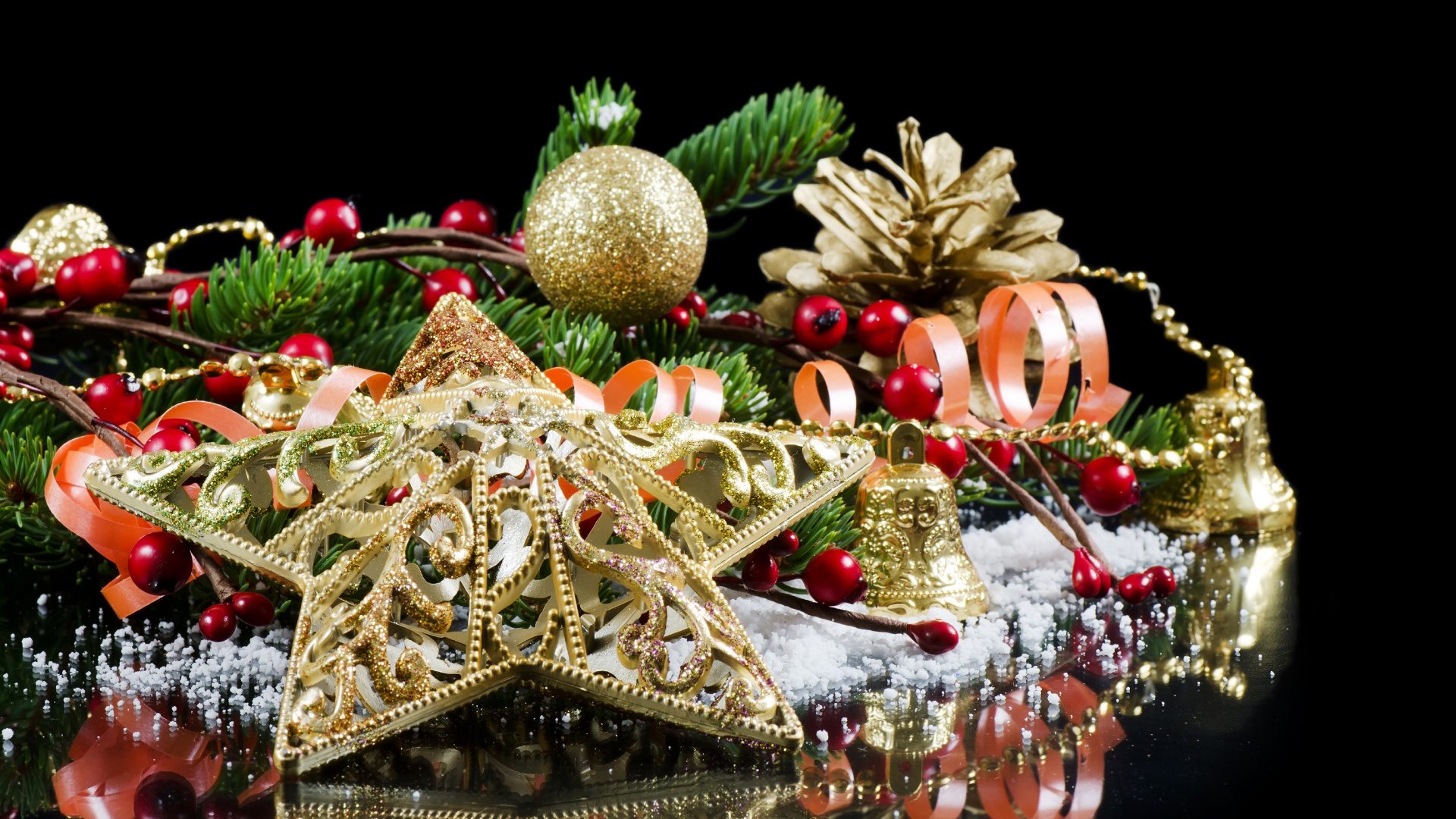Обои Рождественский день, праздник, елка, рождественский орнамент, Рождественские украшения в разрешении 1920x1080