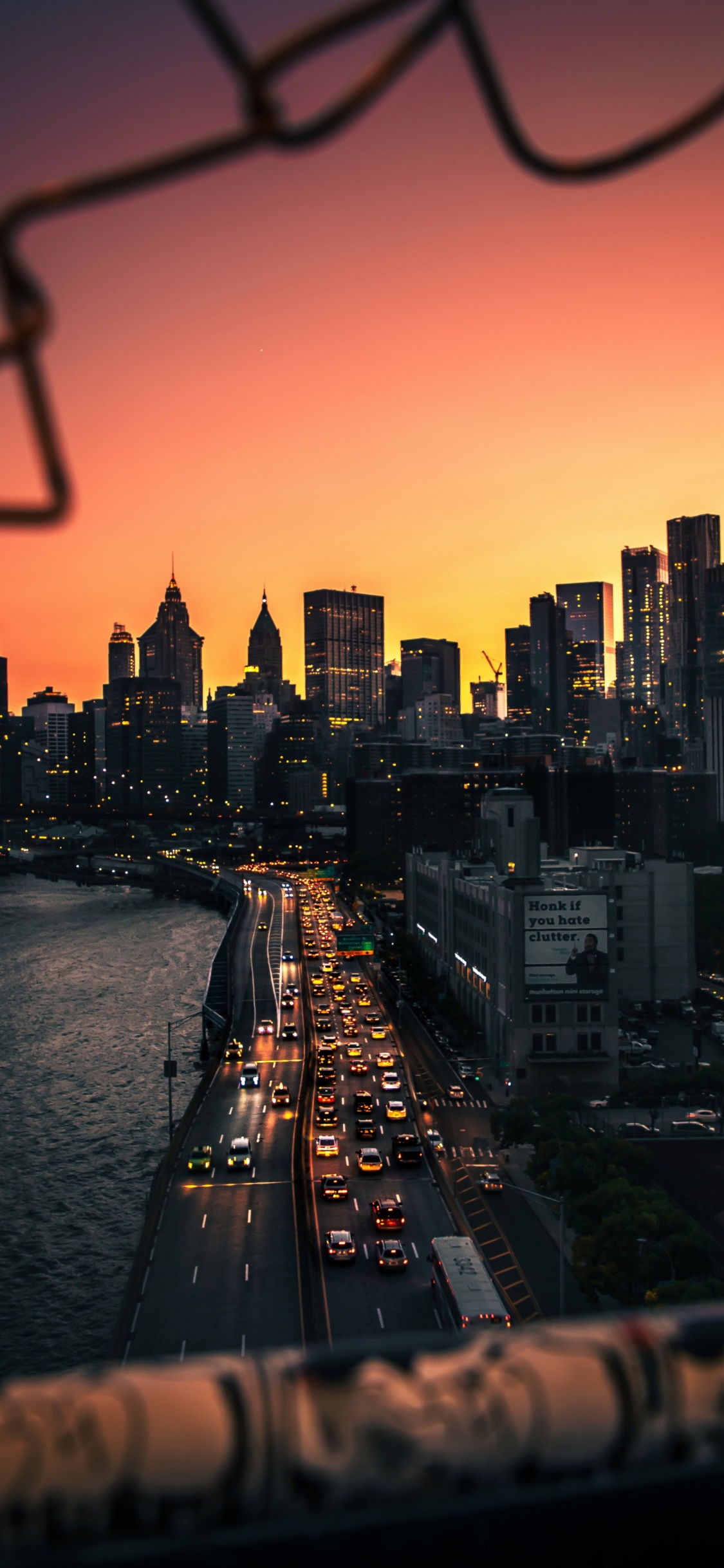 Обои soundcloud, спотифай, дизер, песня, космонавтика в разрешении 1125x2436