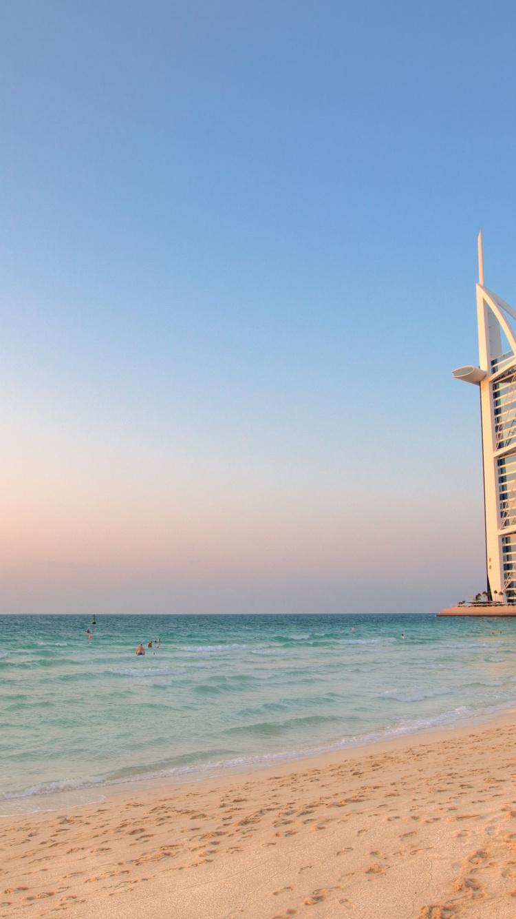 Обои Бурдж Халифа, пляж Джумейра, пляж, море, горизонт в разрешении 750x1334