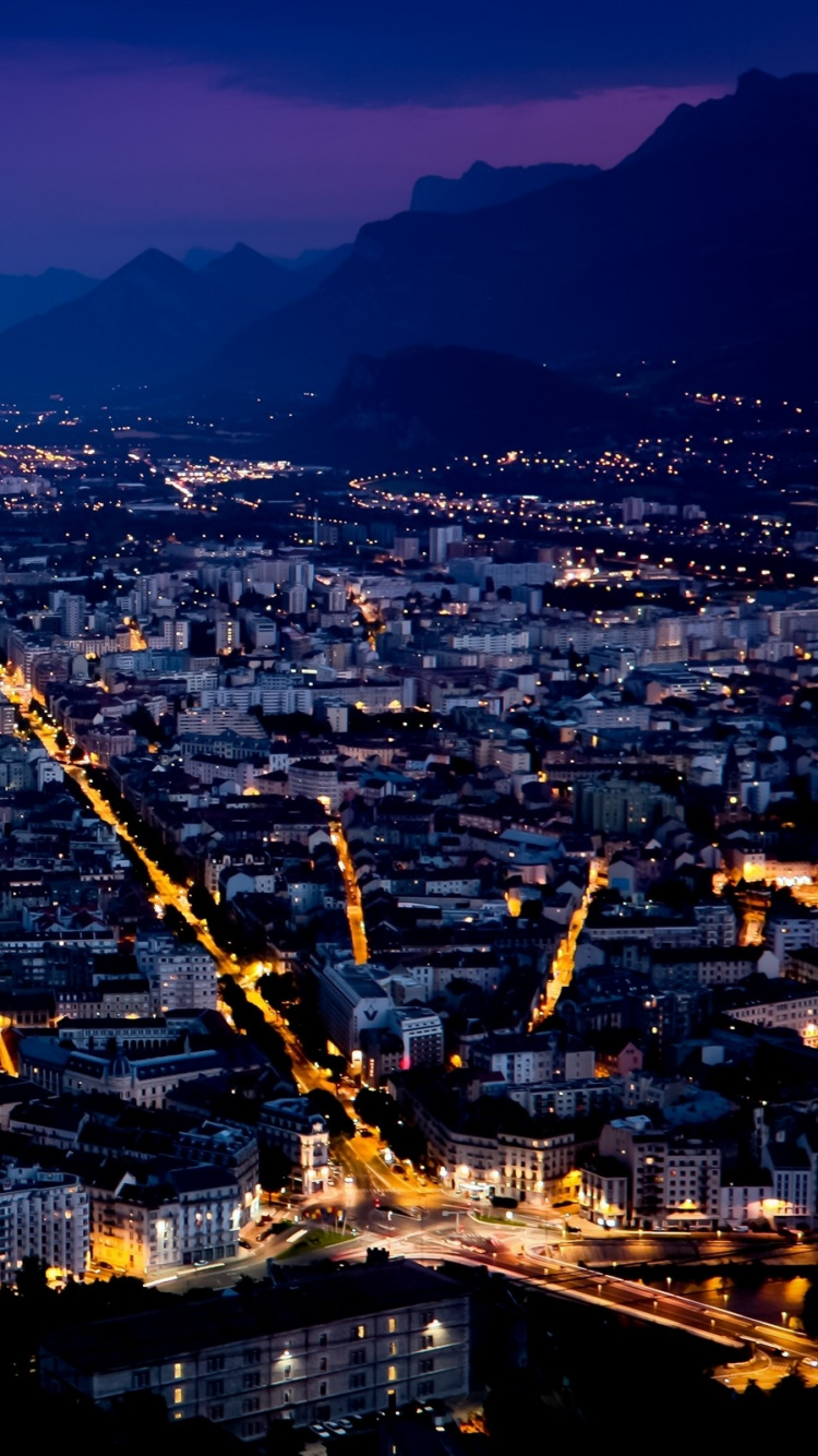 Обои городской пейзаж, городской район, город, ночь, столичная область в разрешении 750x1334