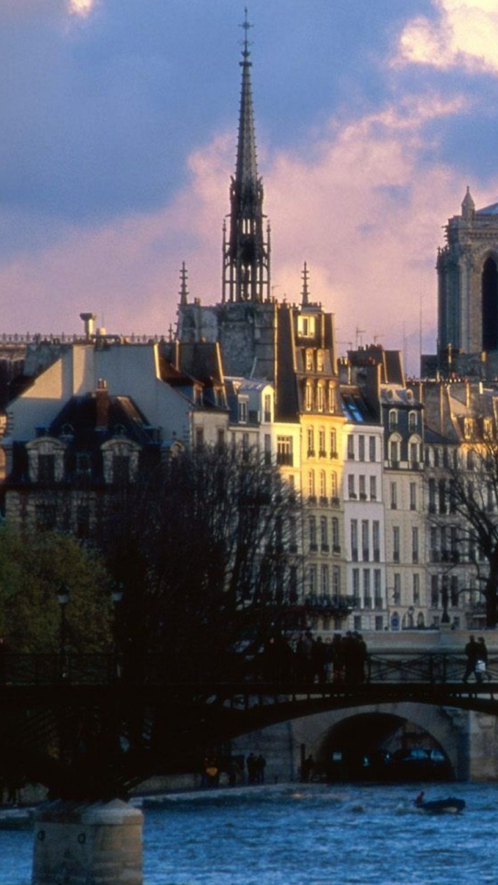 Обои Эйфелева башня, сена, город, ориентир, реки в разрешении 720x1280