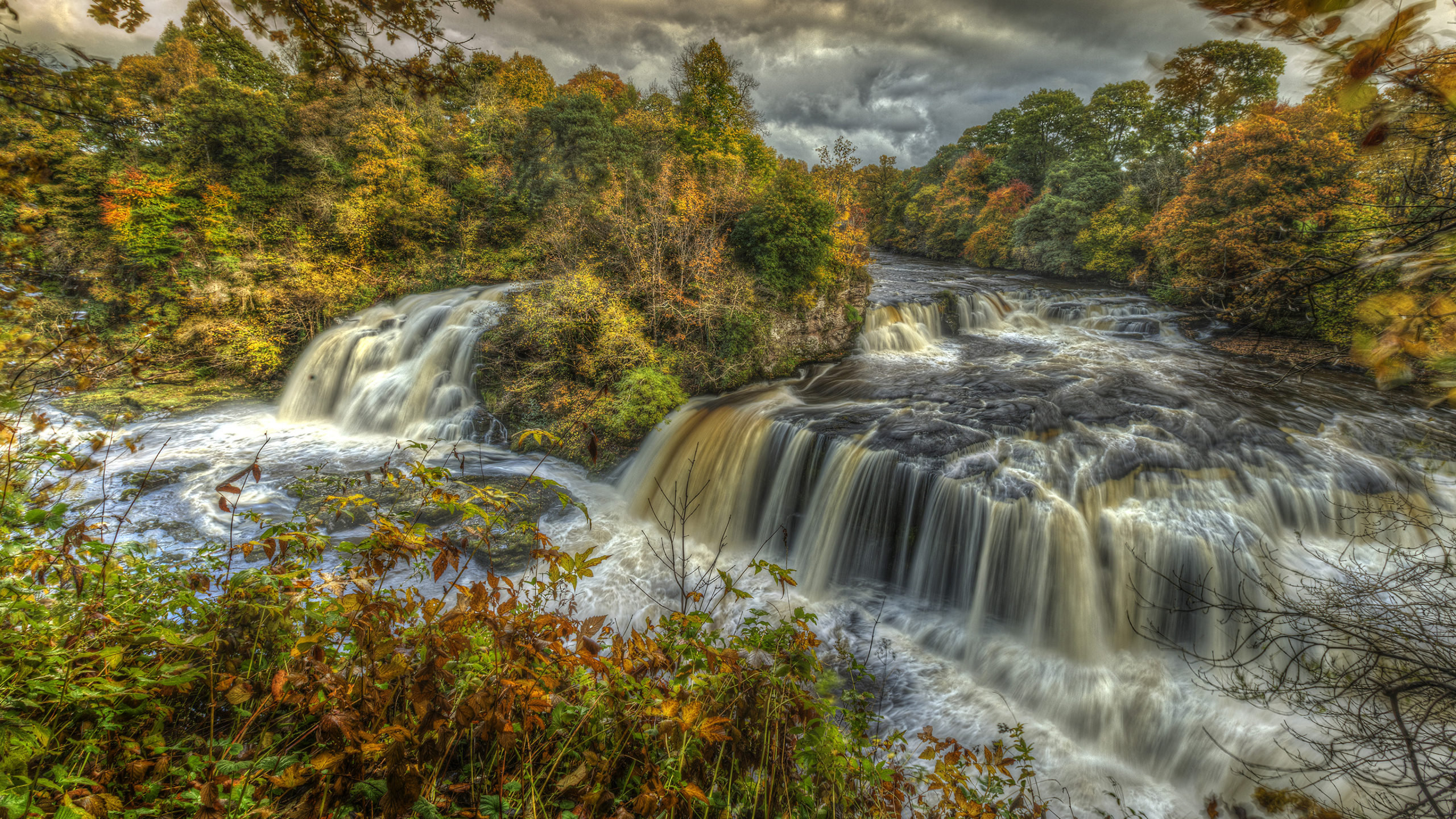 Обои водопад, природа, водоем, вода, водоток в разрешении 2560x1440