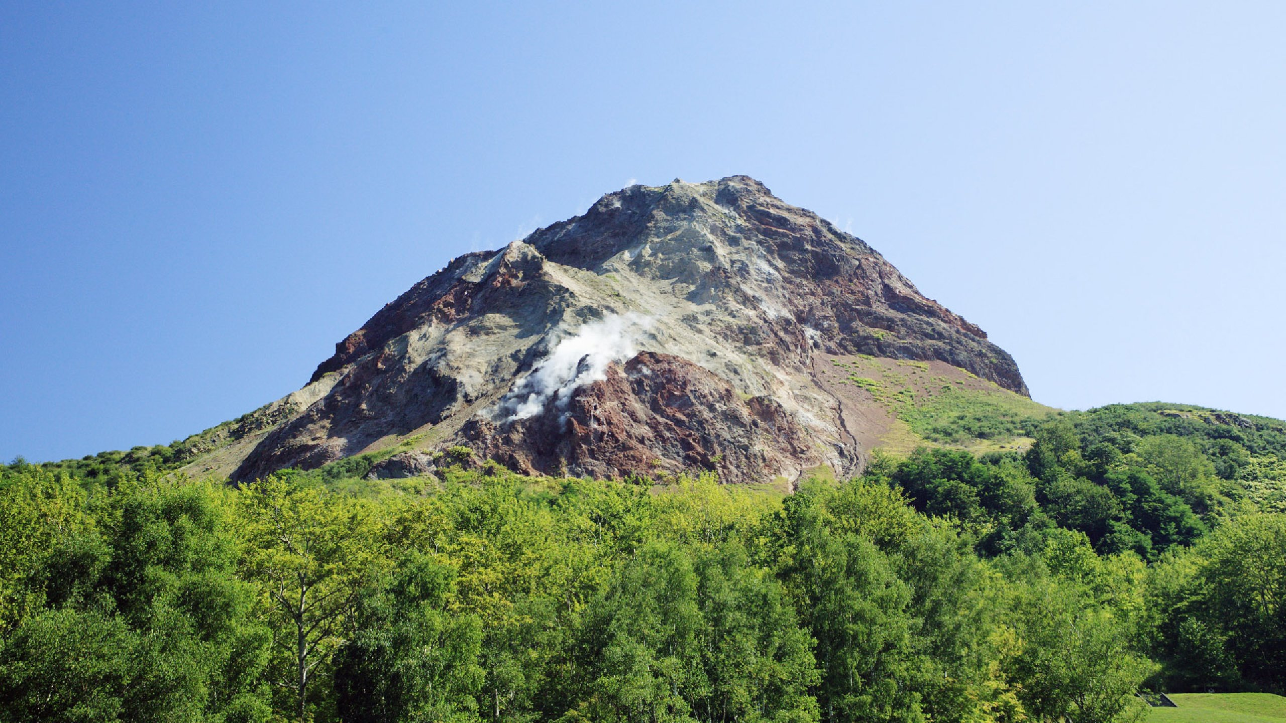 Обои showashinzan, Шва-сева, Крепление УлГУ, горный рельеф, гора в разрешении 2560x1440