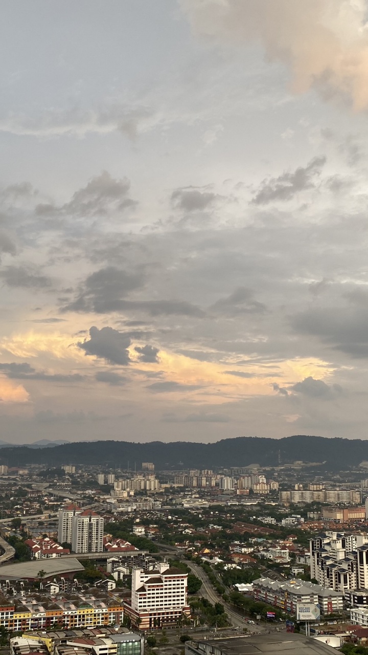 Обои облако, жилой район, соседство, городской район, город в разрешении 720x1280